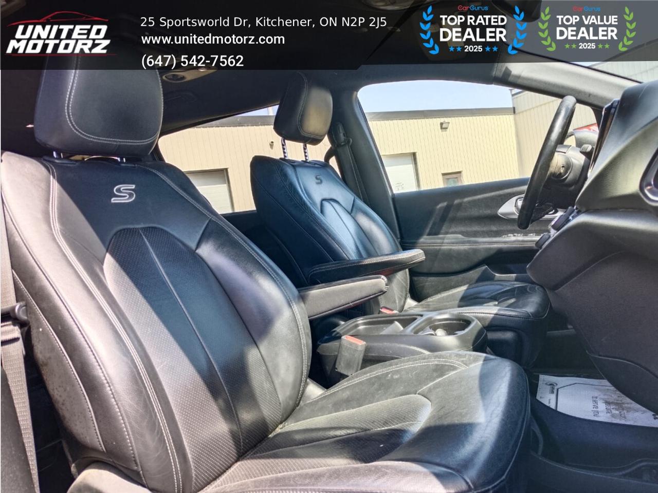 2019 Chrysler Pacifica Touring L~SAFETY CERTIFIED~ 18 SERVICE RECORDS~ Photo