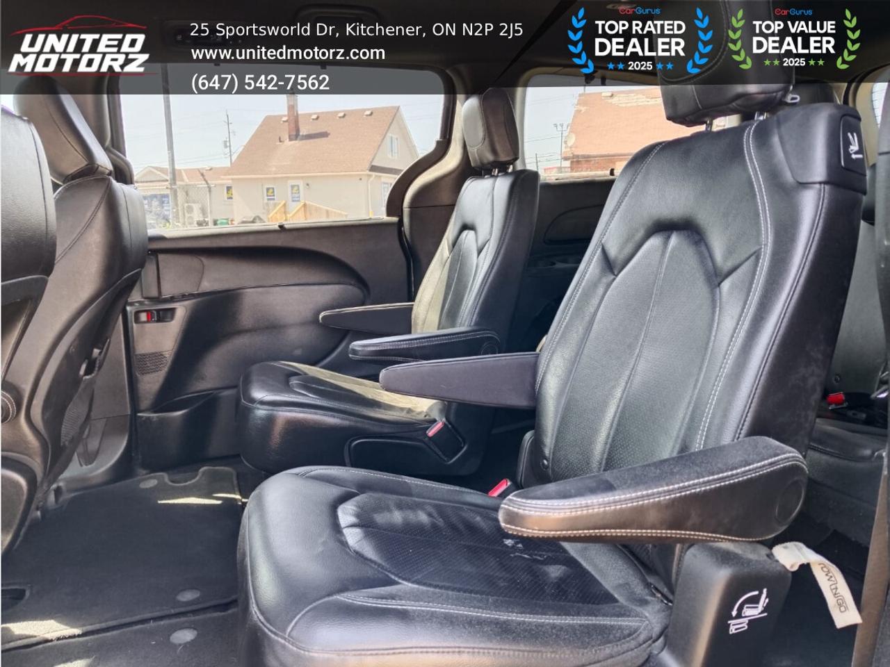 2019 Chrysler Pacifica Touring L~SAFETY CERTIFIED~ 18 SERVICE RECORDS~ Photo