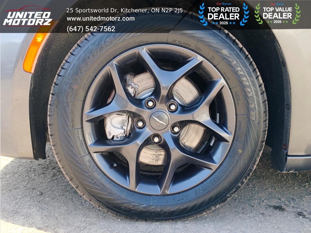 2019 Chrysler Pacifica Touring L~SAFETY CERTIFIED~ 18 SERVICE RECORDS~ Photo