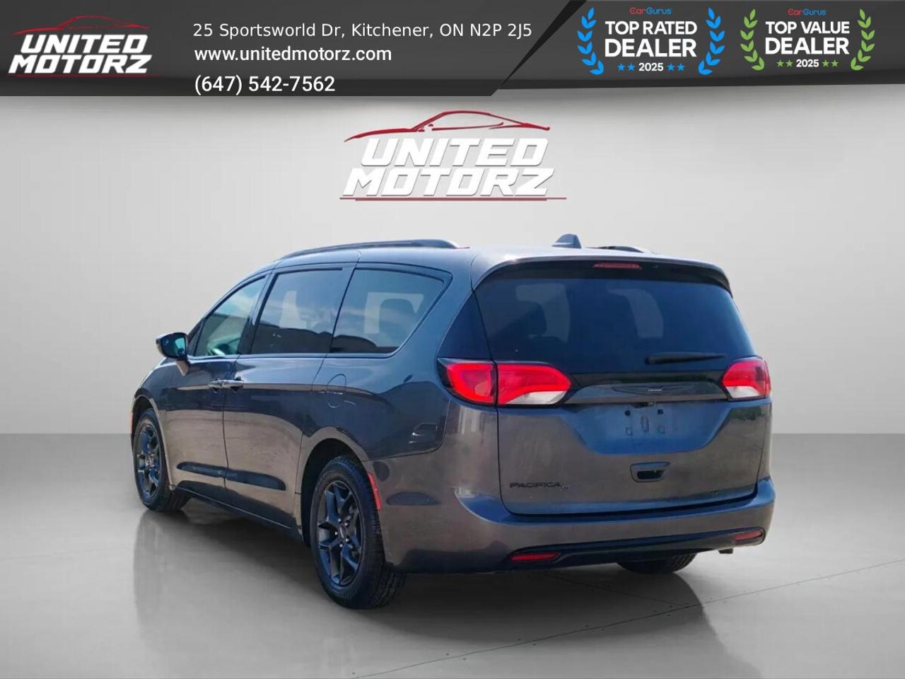 2019 Chrysler Pacifica Touring L~SAFETY CERTIFIED~ 18 SERVICE RECORDS~ Photo