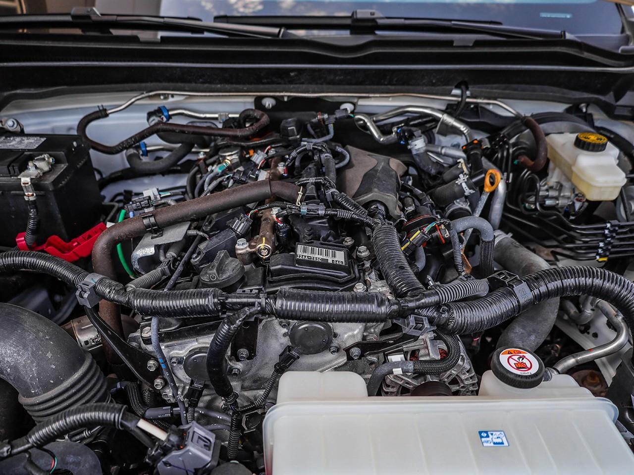 2025 Toyota Tacoma -JBL AUDIO-HEATED/COOLED LEATHER SEATS-HEATED STEERING WHEEL-SUNROOF- Photo