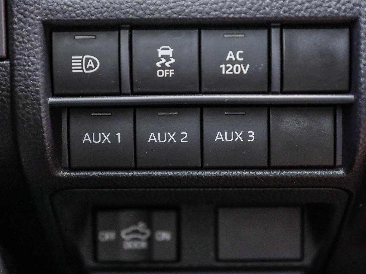 2025 Toyota Tacoma -JBL AUDIO-HEATED/COOLED LEATHER SEATS-HEATED STEERING WHEEL-SUNROOF- Photo
