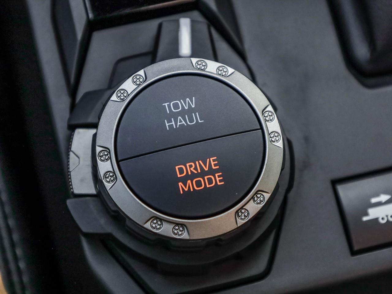 2025 Toyota Tacoma -JBL AUDIO-HEATED/COOLED LEATHER SEATS-HEATED STEERING WHEEL-SUNROOF- Photo