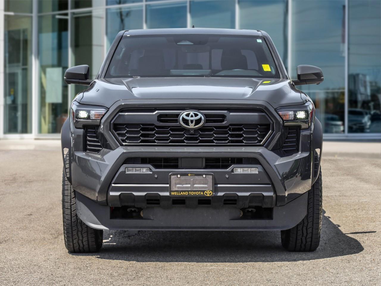 2025 Toyota TACOMA HYBRID  Photo