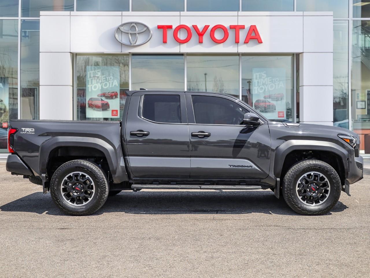 2025 Toyota TACOMA HYBRID  Photo
