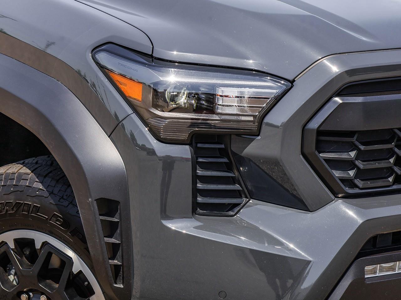 2025 Toyota TACOMA HYBRID  Photo