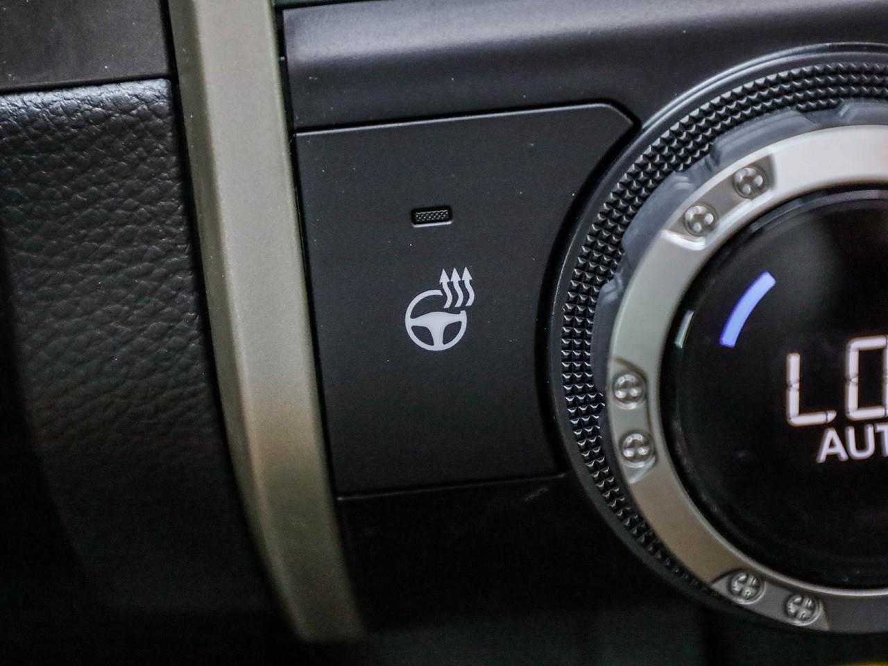 2025 Toyota TACOMA HYBRID  Photo