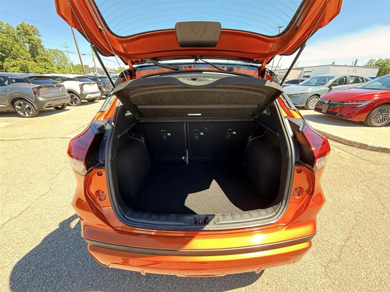 2024 Nissan Kicks SR FWD Photo