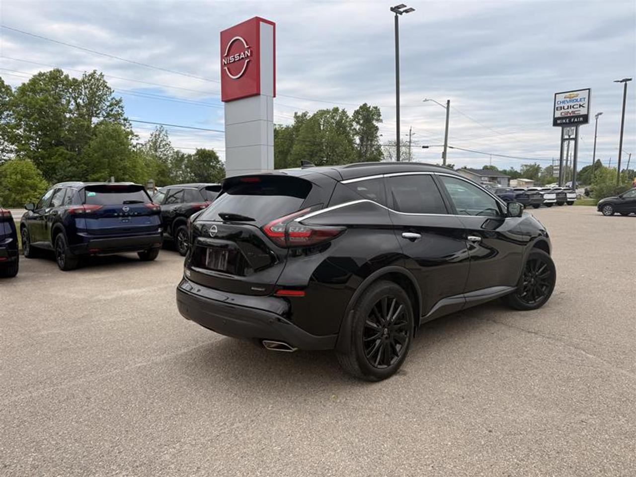 2023 Nissan Murano Midnight Edition Photo