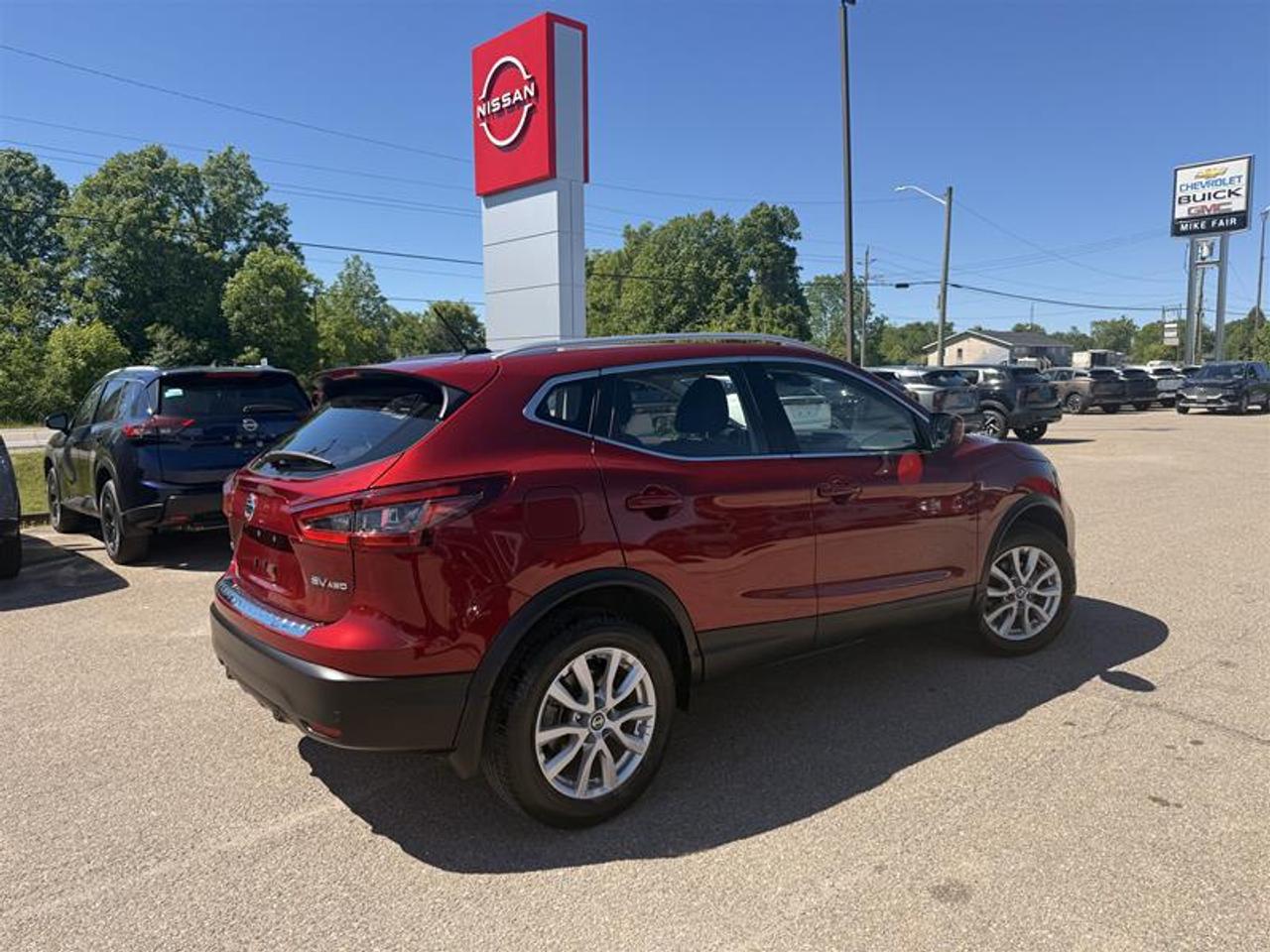 2023 Nissan Qashqai SV AWD CVT Photo4