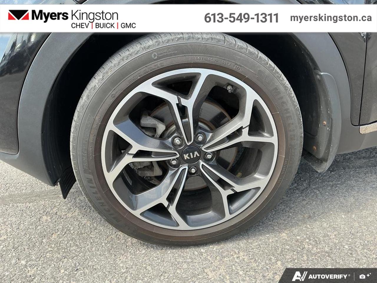 2022 Kia Sportage SX AWD  - Certified - Navigation - $176 B/W Photo