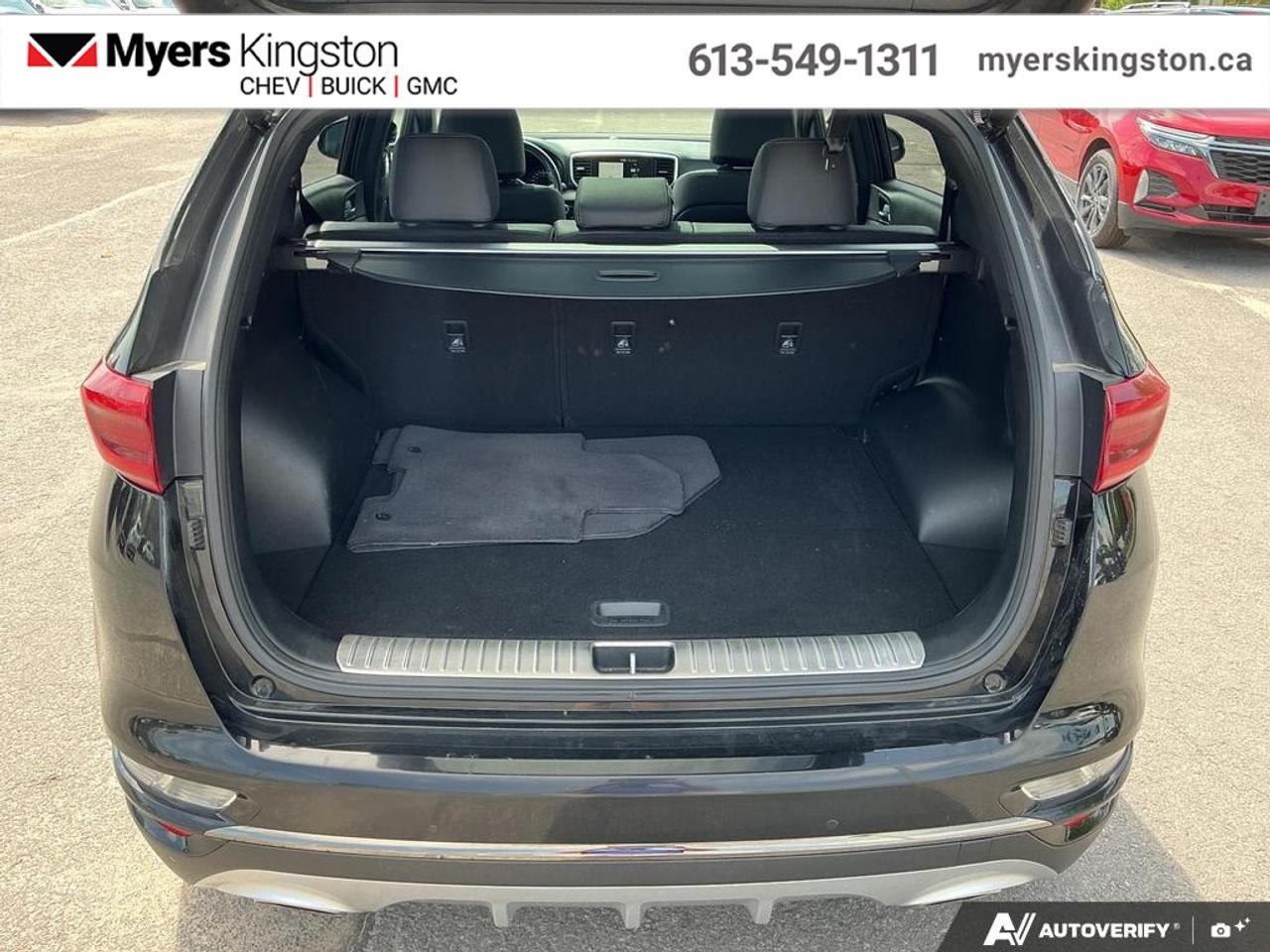 2022 Kia Sportage SX AWD  - Certified - Navigation - $176 B/W Photo
