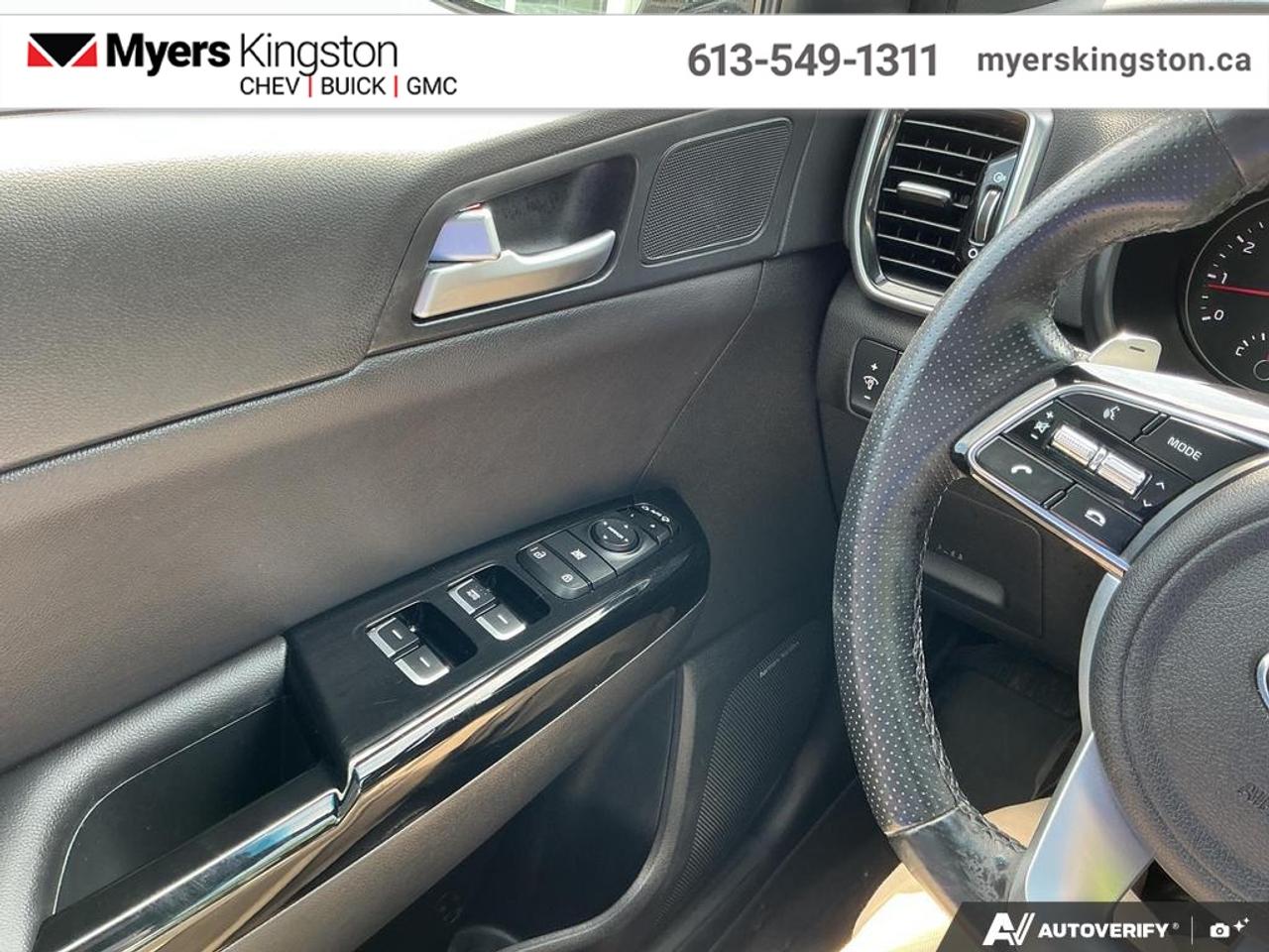 2022 Kia Sportage SX AWD  - Certified - Navigation - $176 B/W Photo