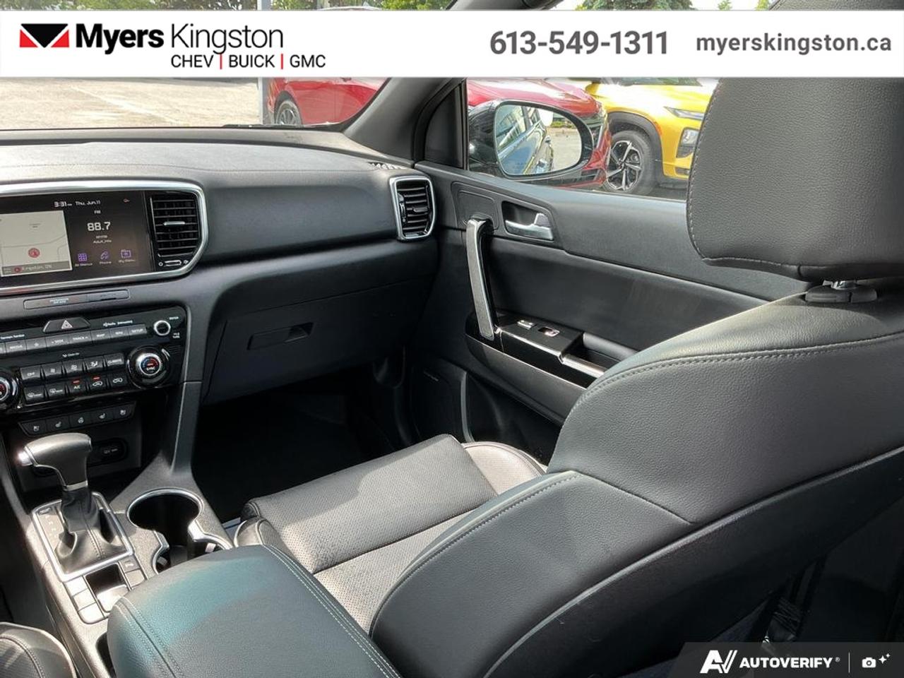 2022 Kia Sportage SX AWD  - Certified - Navigation - $176 B/W Photo