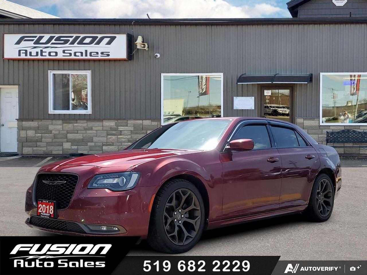 2018 Chrysler 300 300S-NAVIGATION-PANORAMIC SUNROOF-LEATHER-CAMERA Photo