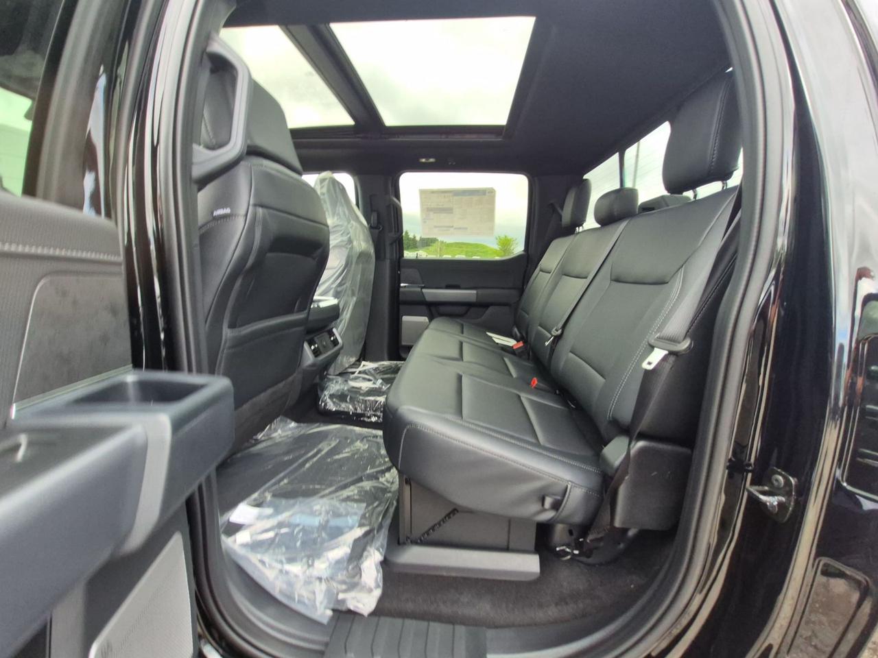 2026 Ford F-150 XLT 303A PKG, MOONROOF, BLACK APPEARANCE PKG Photo
