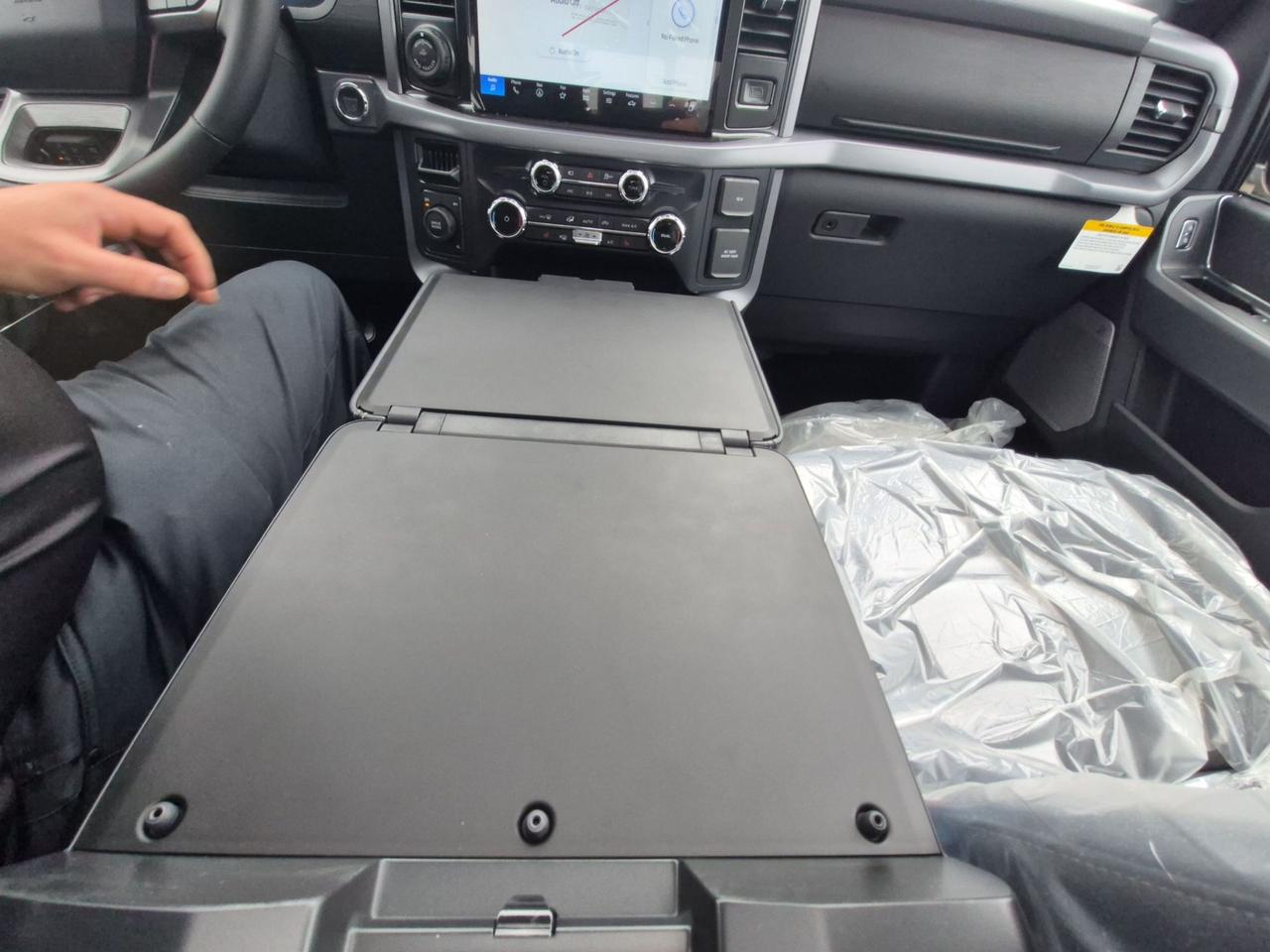 2026 Ford F-150 XLT 303A PKG, MOONROOF, BLACK APPEARANCE PKG Photo