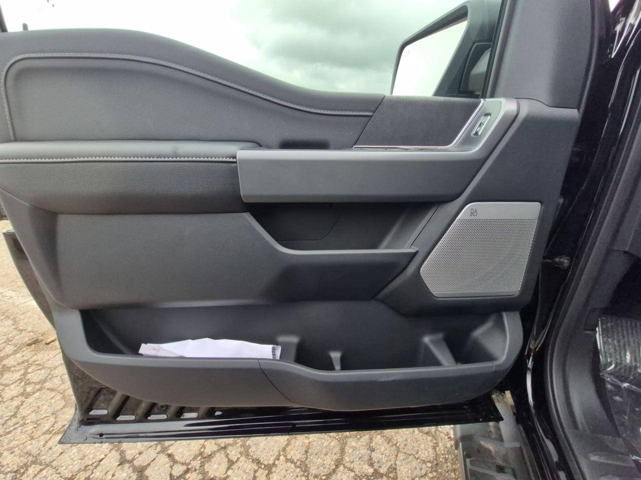 2026 Ford F-150 XLT 303A PKG, MOONROOF, BLACK APPEARANCE PKG Photo