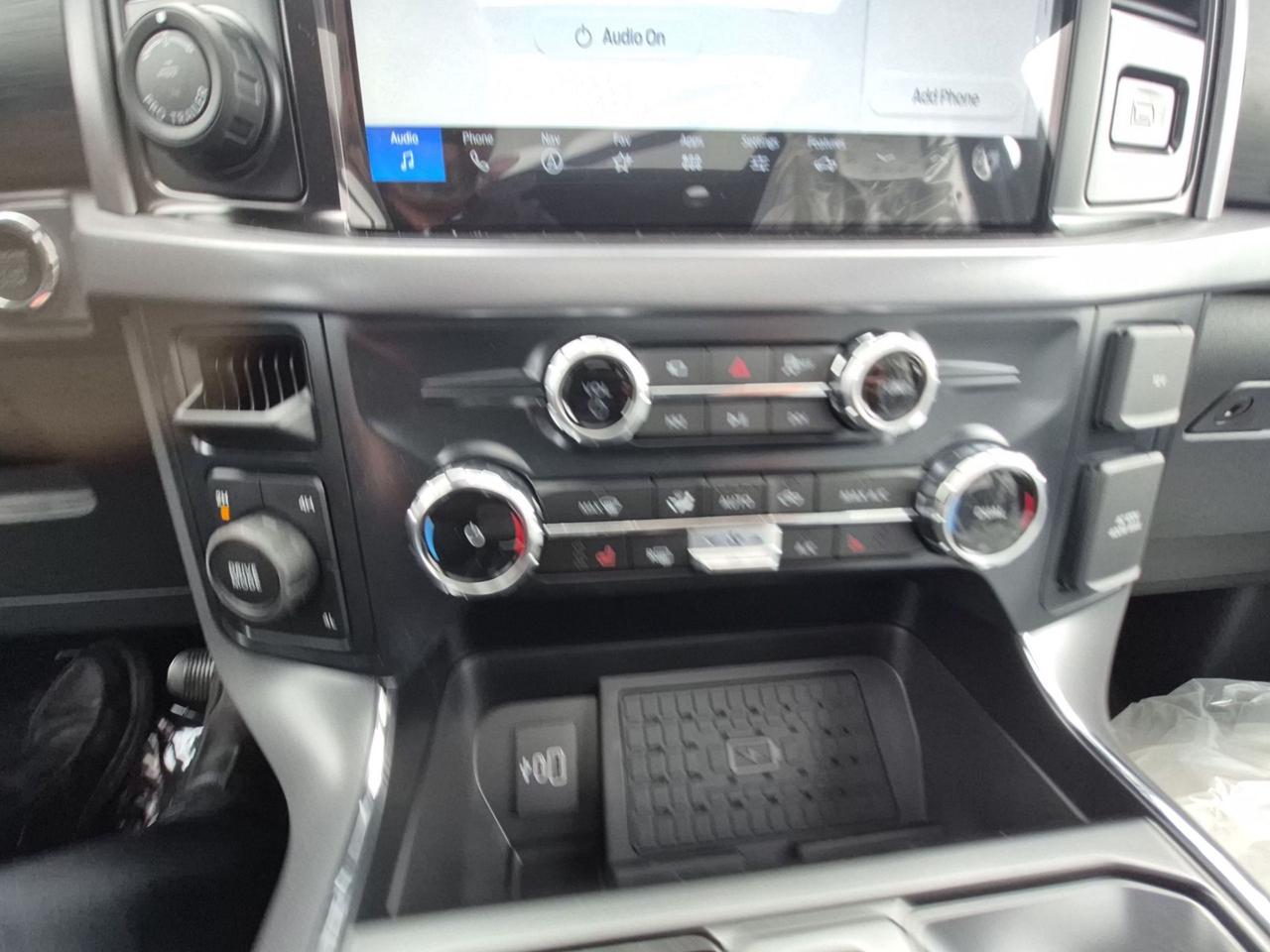 2026 Ford F-150 XLT 303A PKG, MOONROOF, BLACK APPEARANCE PKG Photo