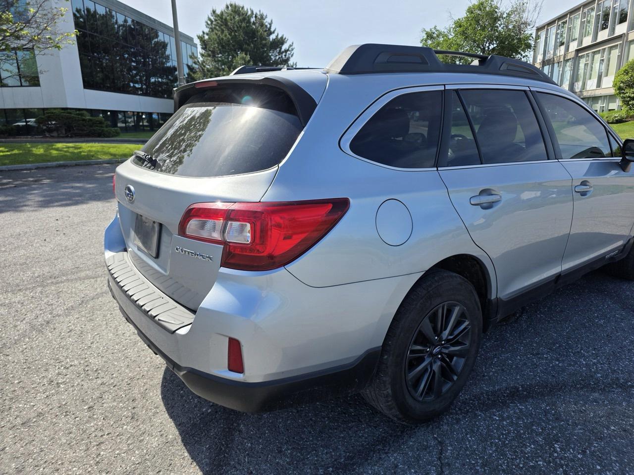 2017 Subaru Outback 2.5I Premium Photo