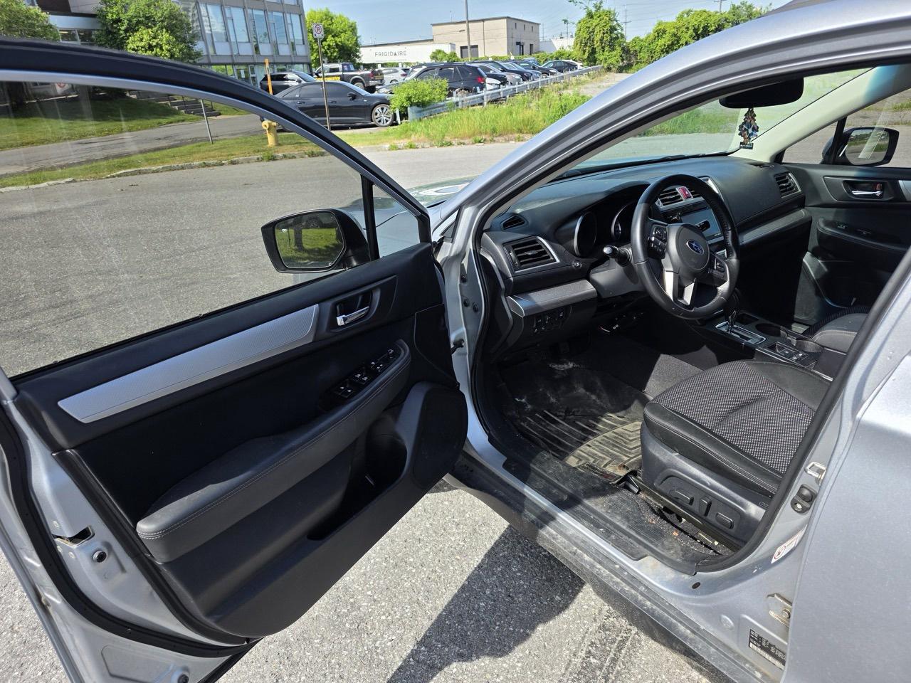2017 Subaru Outback 2.5I Premium Photo