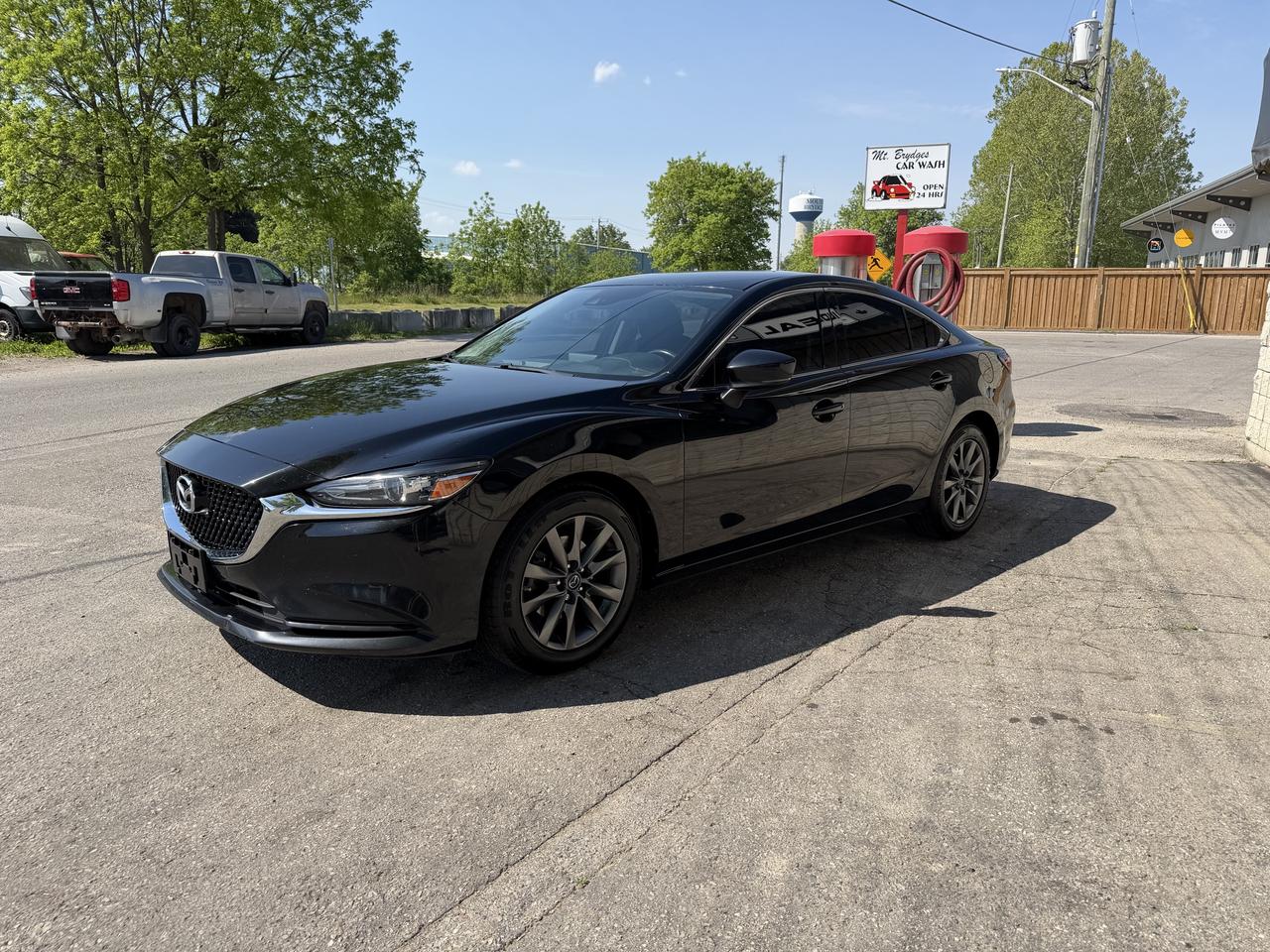 2018 Mazda MAZDA6 GS Photo2