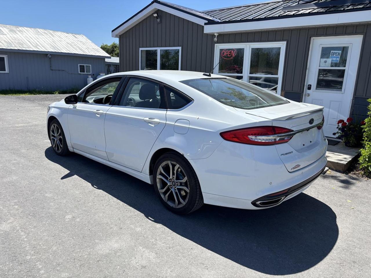 2017 Ford Fusion SE 4dr All-wheel Drive Sedan Photo2