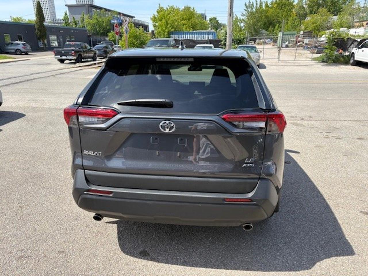 2024 Toyota RAV4 LE 4dr All-wheel Drive Photo3