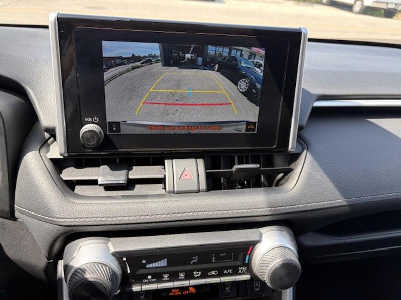 2024 Toyota RAV4 LE 4dr All-wheel Drive Photo