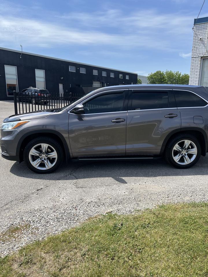 2015 Toyota Highlander AWD Limited navigation backup camera sunroof Photo