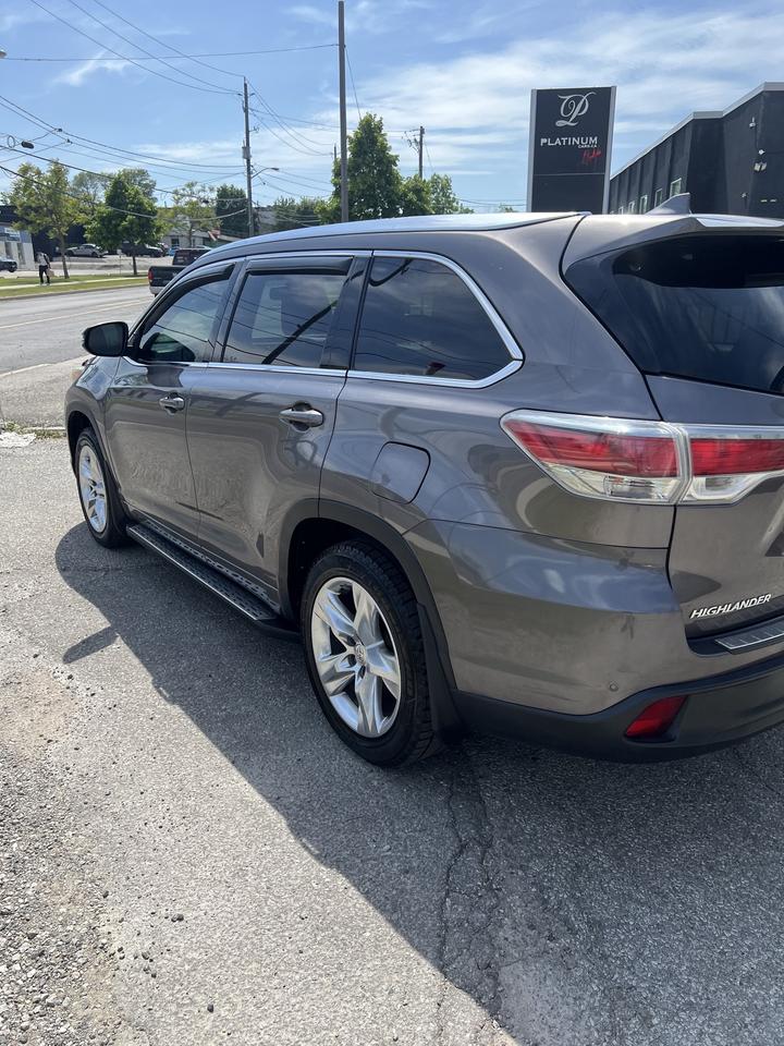 2015 Toyota Highlander AWD Limited navigation backup camera sunroof Photo