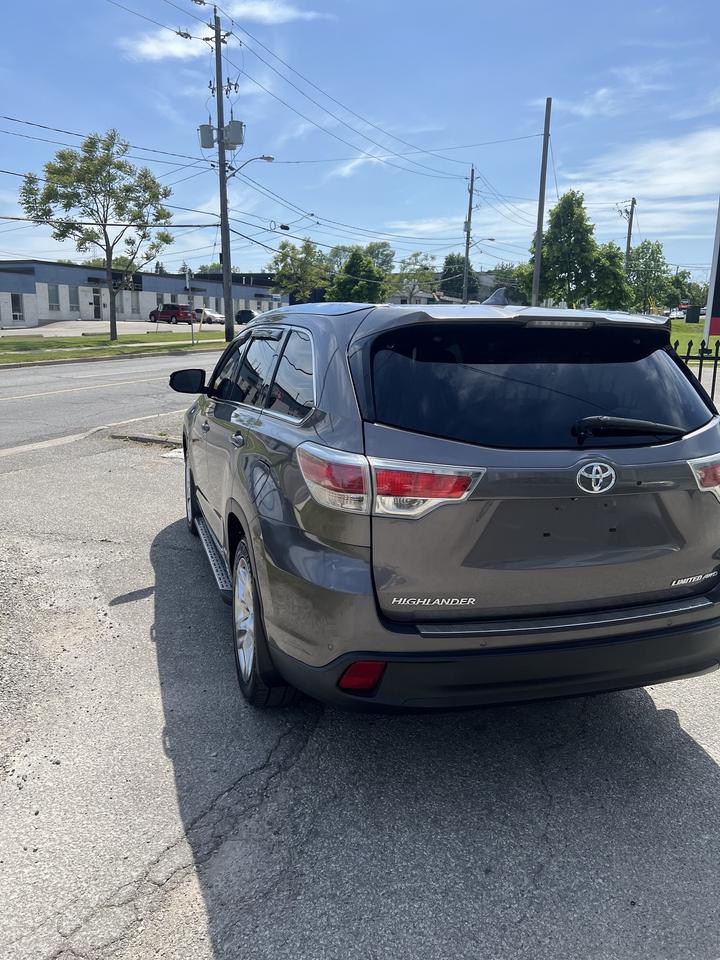 2015 Toyota Highlander AWD Limited navigation backup camera sunroof Photo