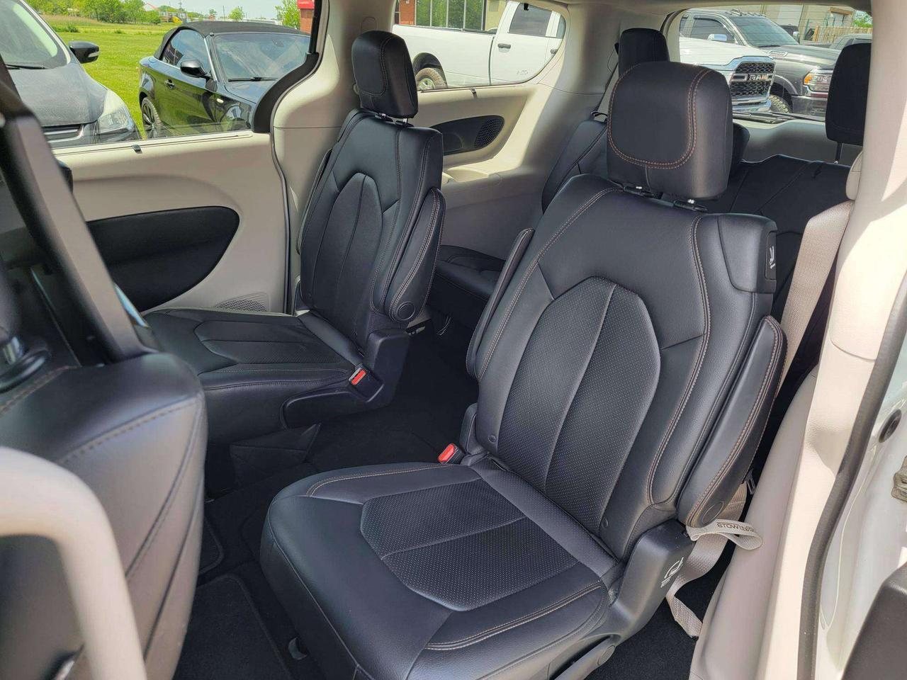 2017 Chrysler Pacifica Touring-L Plus Photo