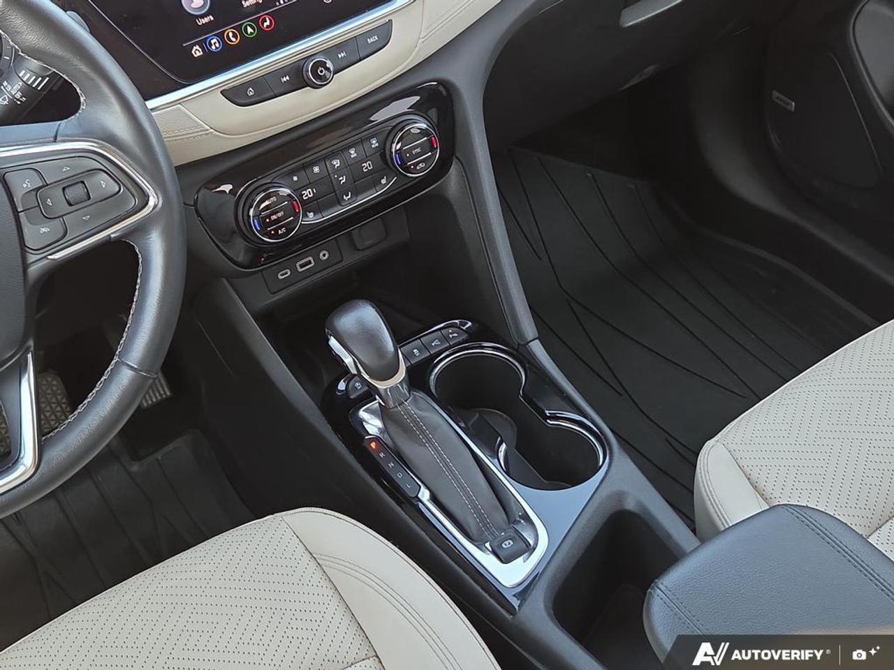 2023 Buick Encore GX Essence AWD   NO CLAIMS   ONE OWNER   BOSE Photo