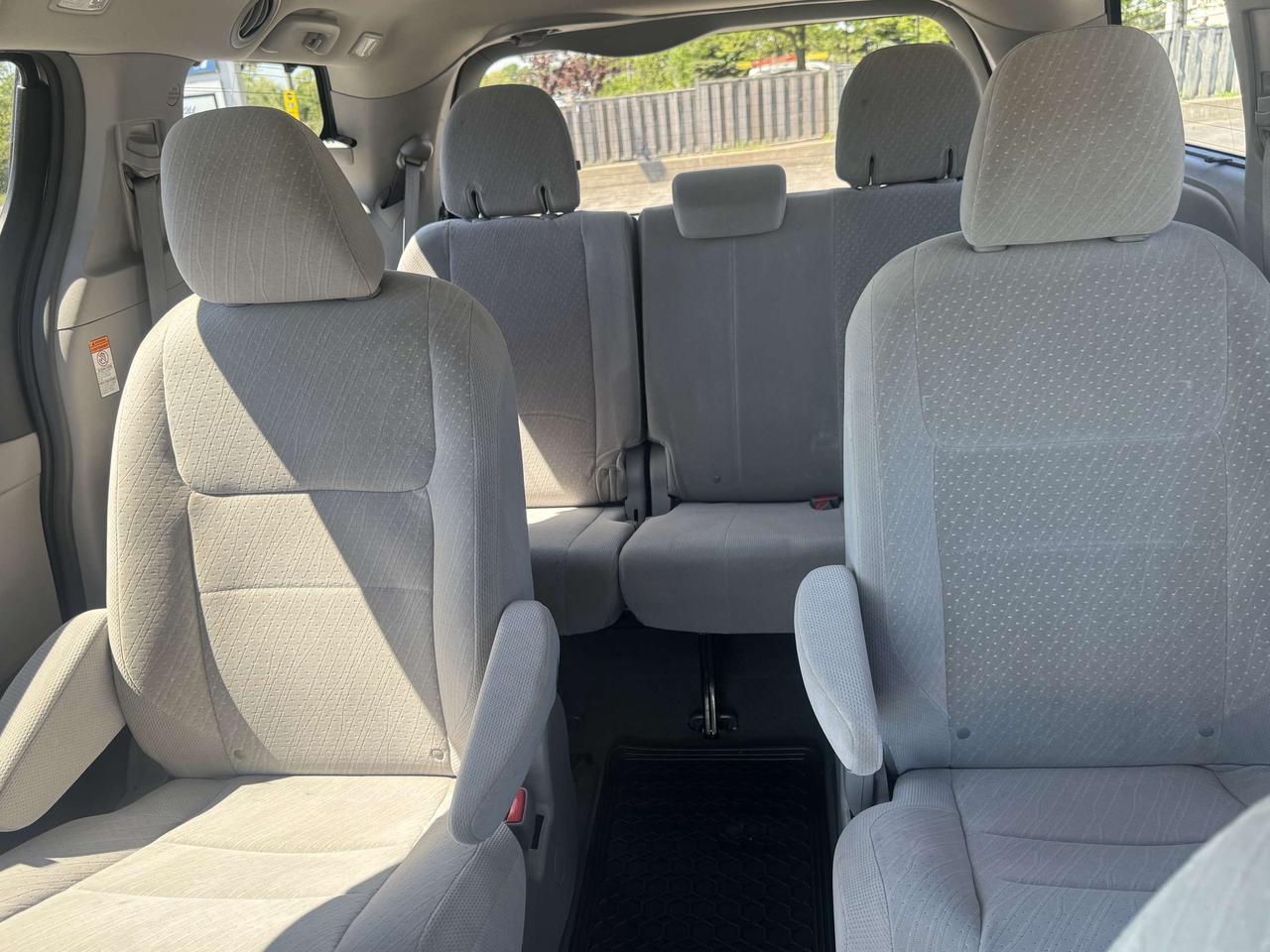 2017 Toyota Sienna 7-Pass AWD - Certified Photo