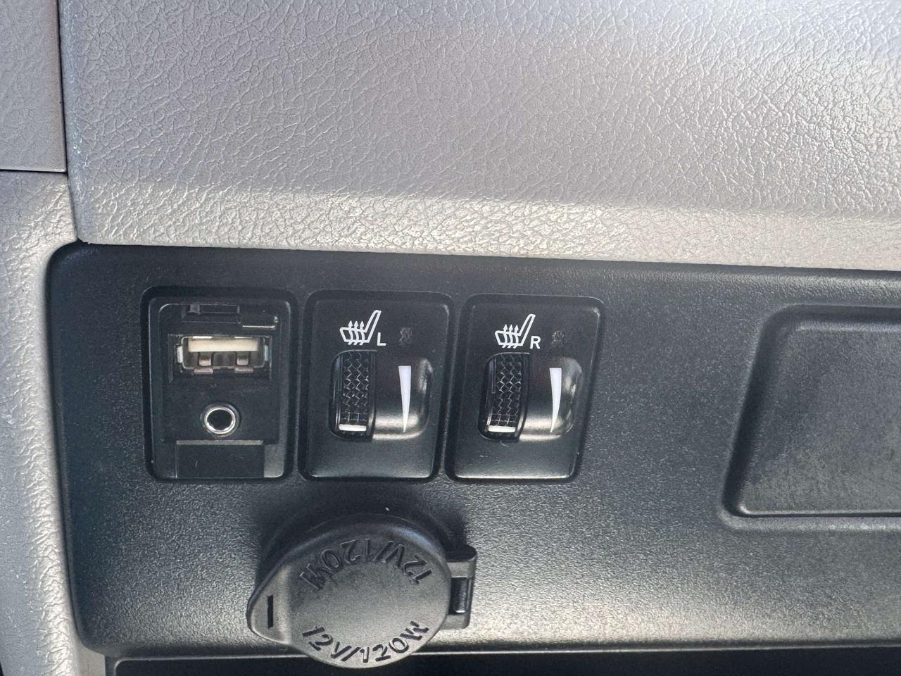 2017 Toyota Sienna 7-Pass AWD - Certified Photo