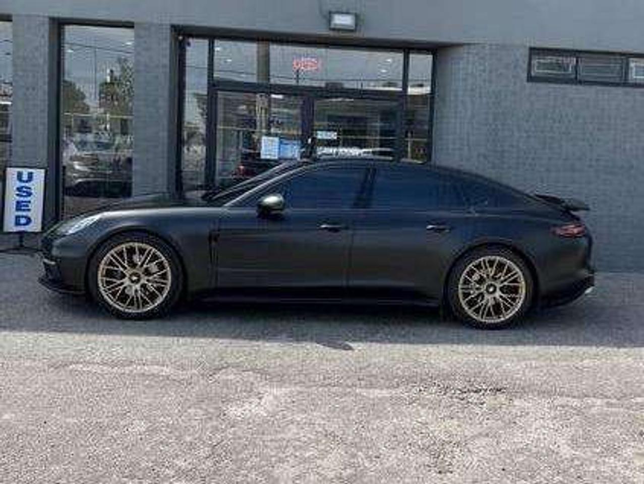 2018 Porsche Panamera 4 Photo