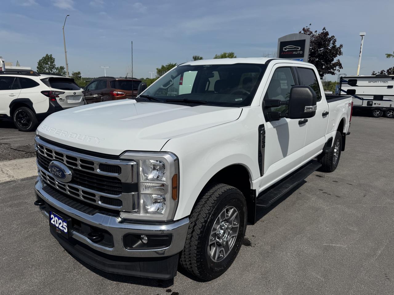 2025 Ford F-250 XLT 4WD Crew Cab Photo0
