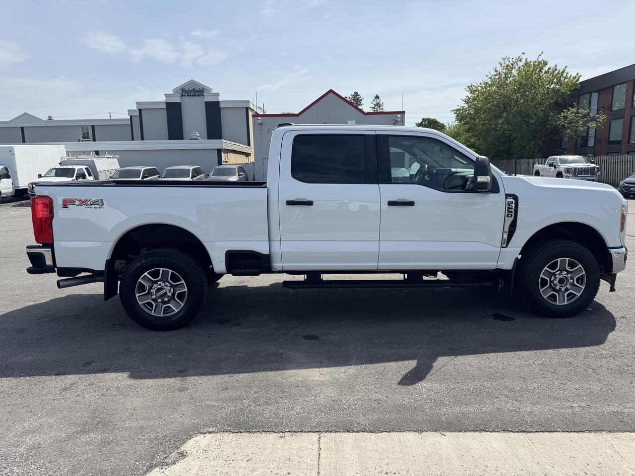 2025 Ford F-250 XLT 4WD Crew Cab Photo