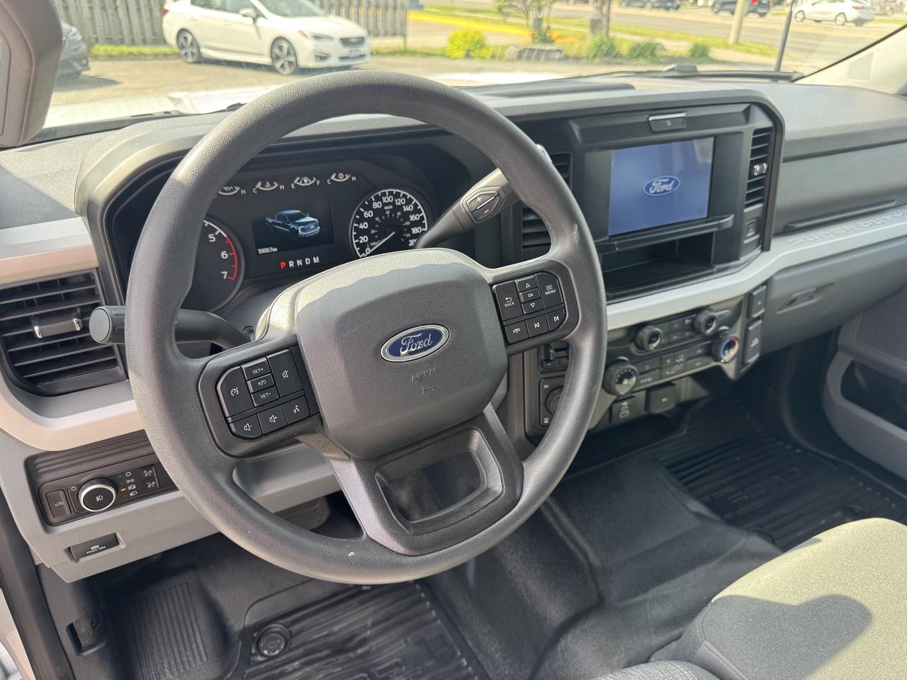 2025 Ford F-250 XLT 4WD Crew Cab Photo