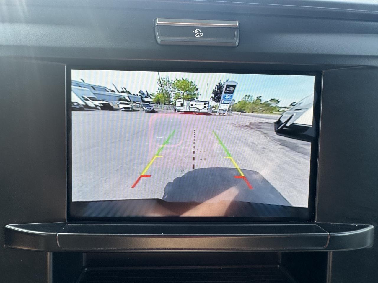 2025 Ford F-250 XLT 4WD Crew Cab Photo