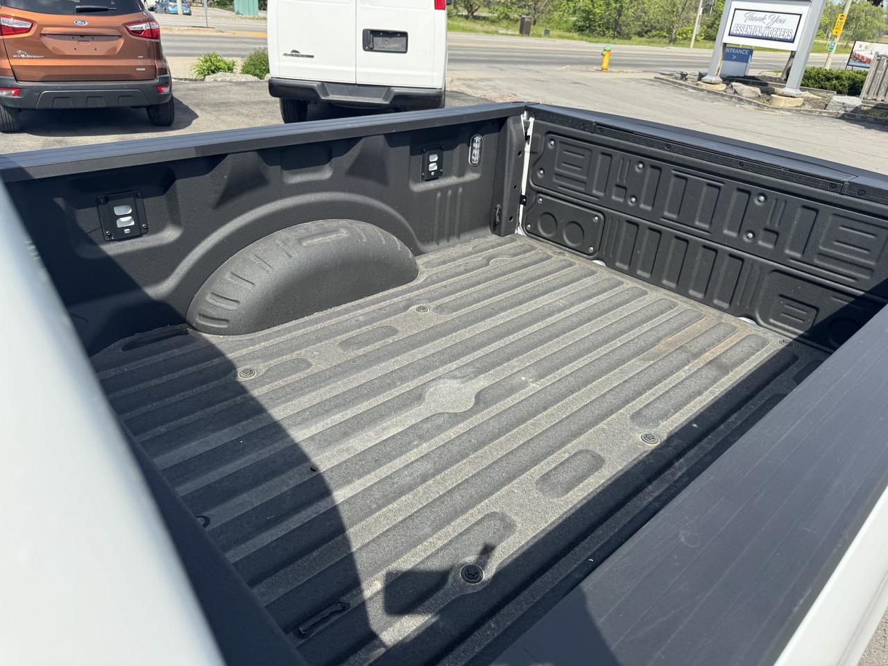 2025 Ford F-250 XLT 4WD Crew Cab Photo