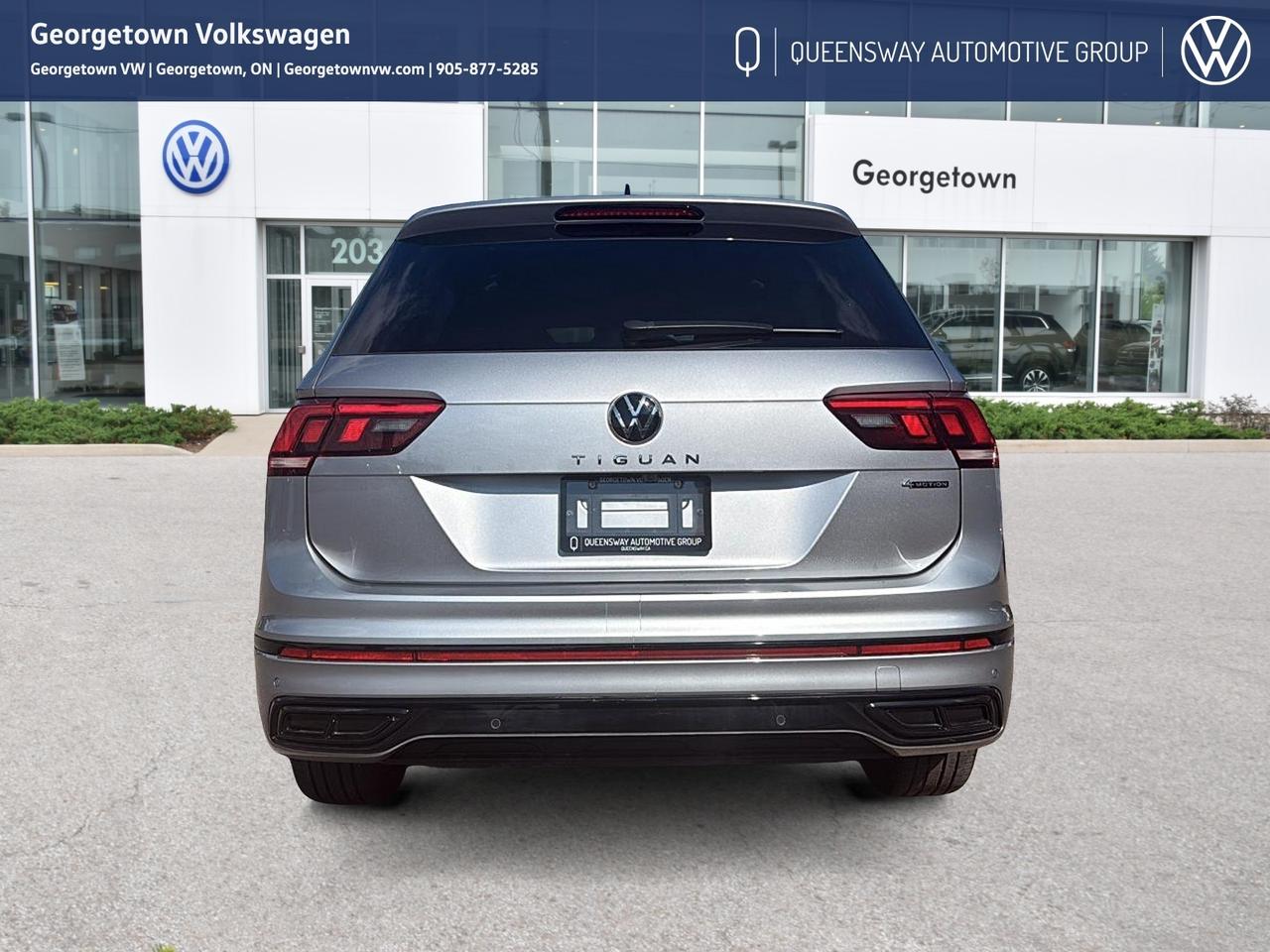 2024 Volkswagen Tiguan Comfortline R-Line Black Pano Roof   CarPlay   Rem Photo2