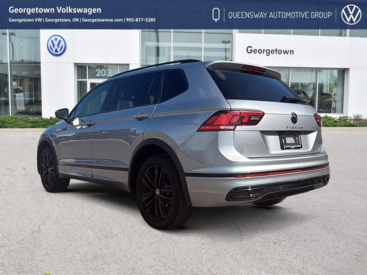 2024 Volkswagen Tiguan Comfortline R-Line Black Pano Roof   CarPlay   Rem Photo3