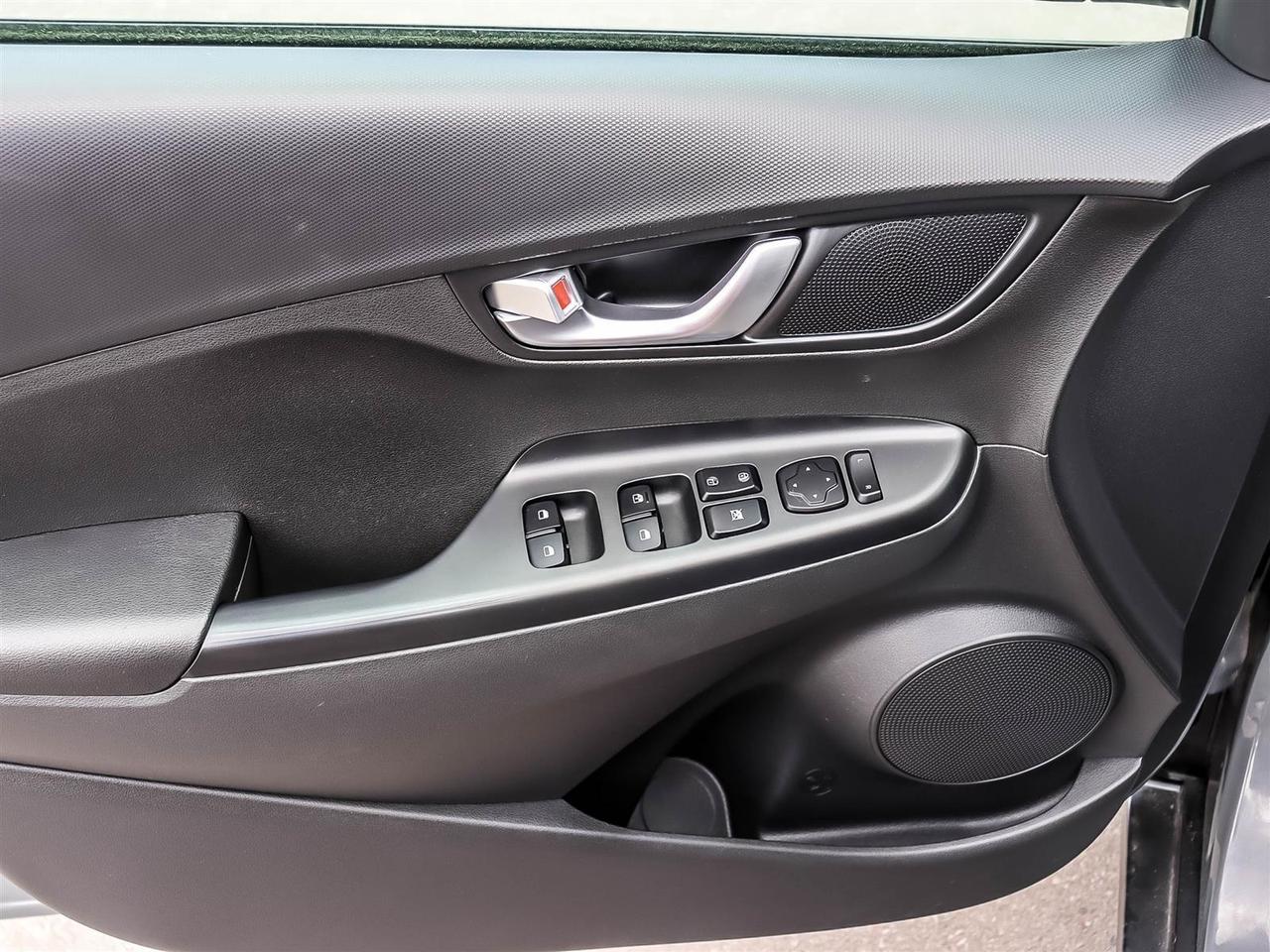 2022 Hyundai KONA electric Preferred Photo