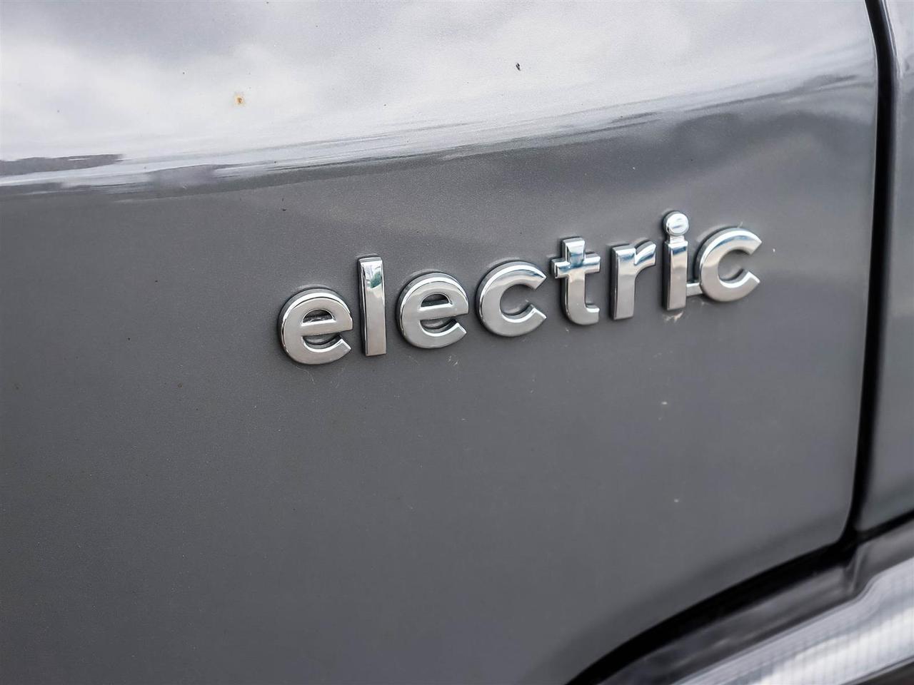 2022 Hyundai KONA electric Preferred Photo