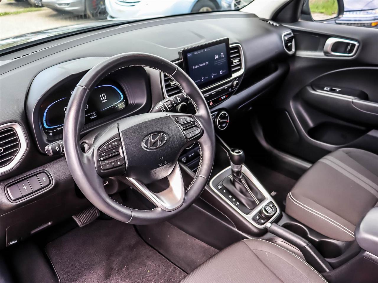 2024 Hyundai Venue PREFERRED Photo