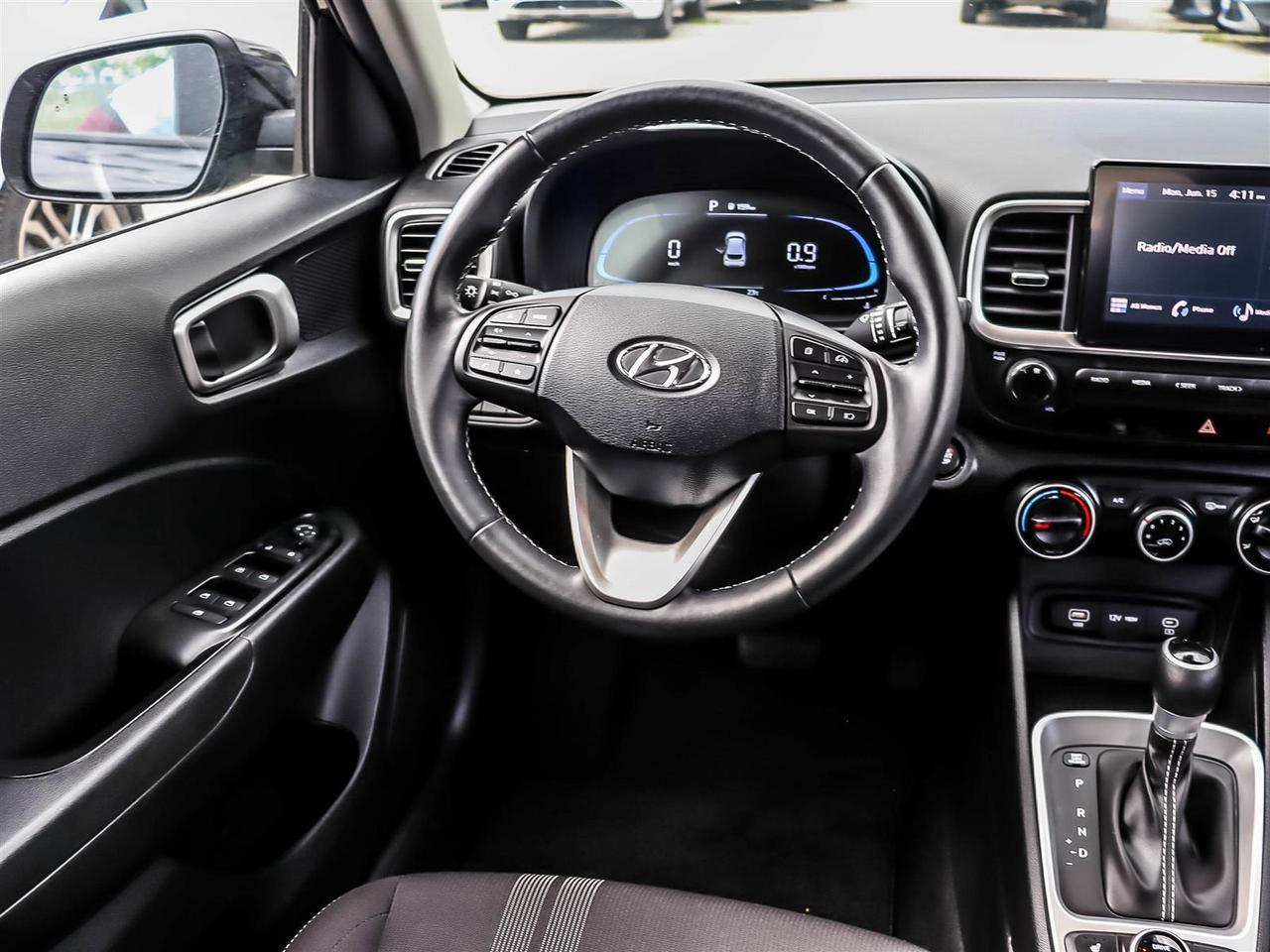 2024 Hyundai Venue PREFERRED Photo
