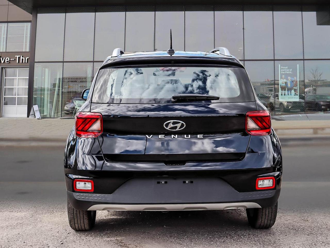2024 Hyundai Venue PREFERRED Photo
