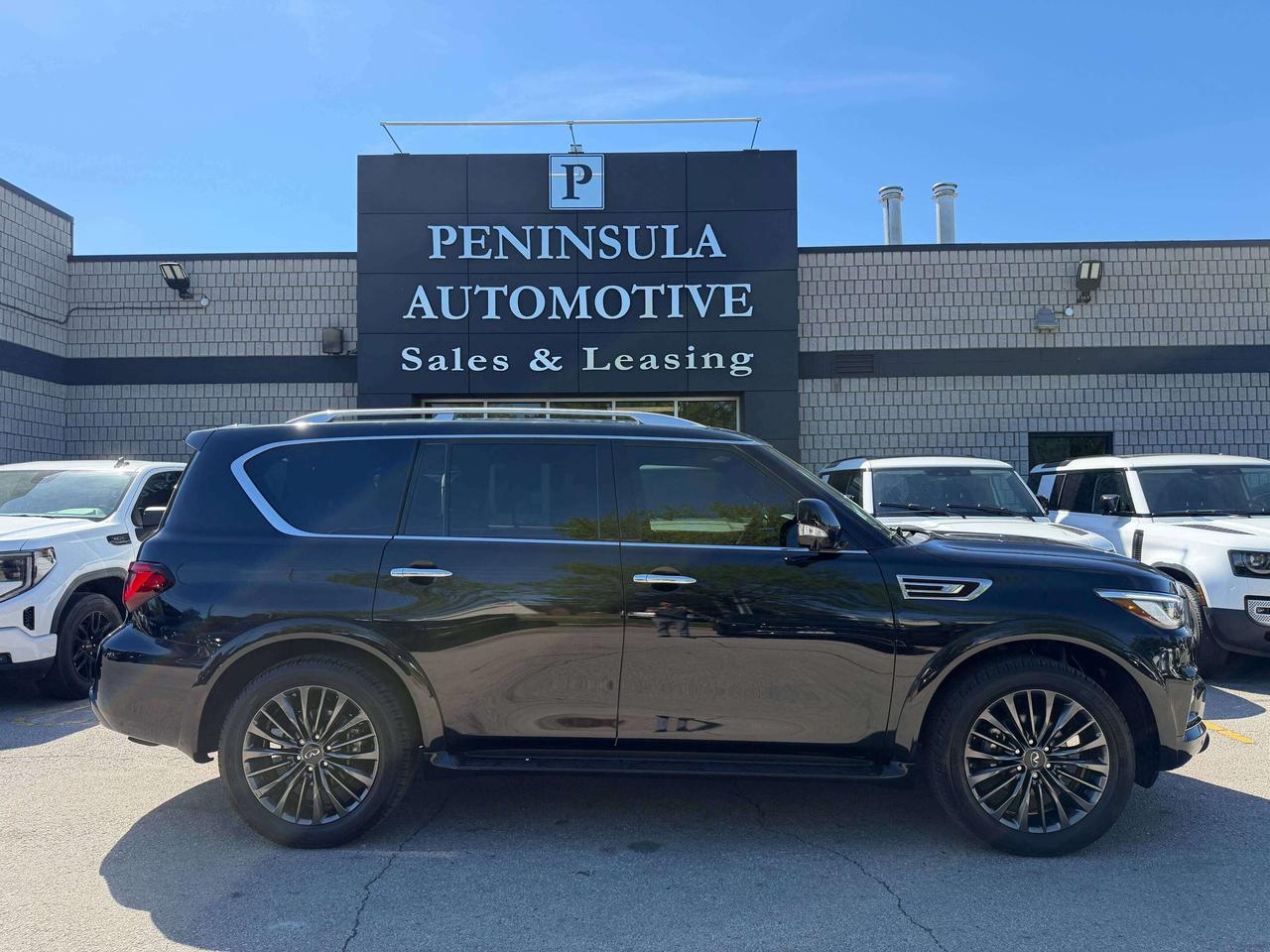 2023 Infiniti QX80 PROACTIVE, CAPTAINS CHAIRS, BOSE, 7 PASSENGER Photo